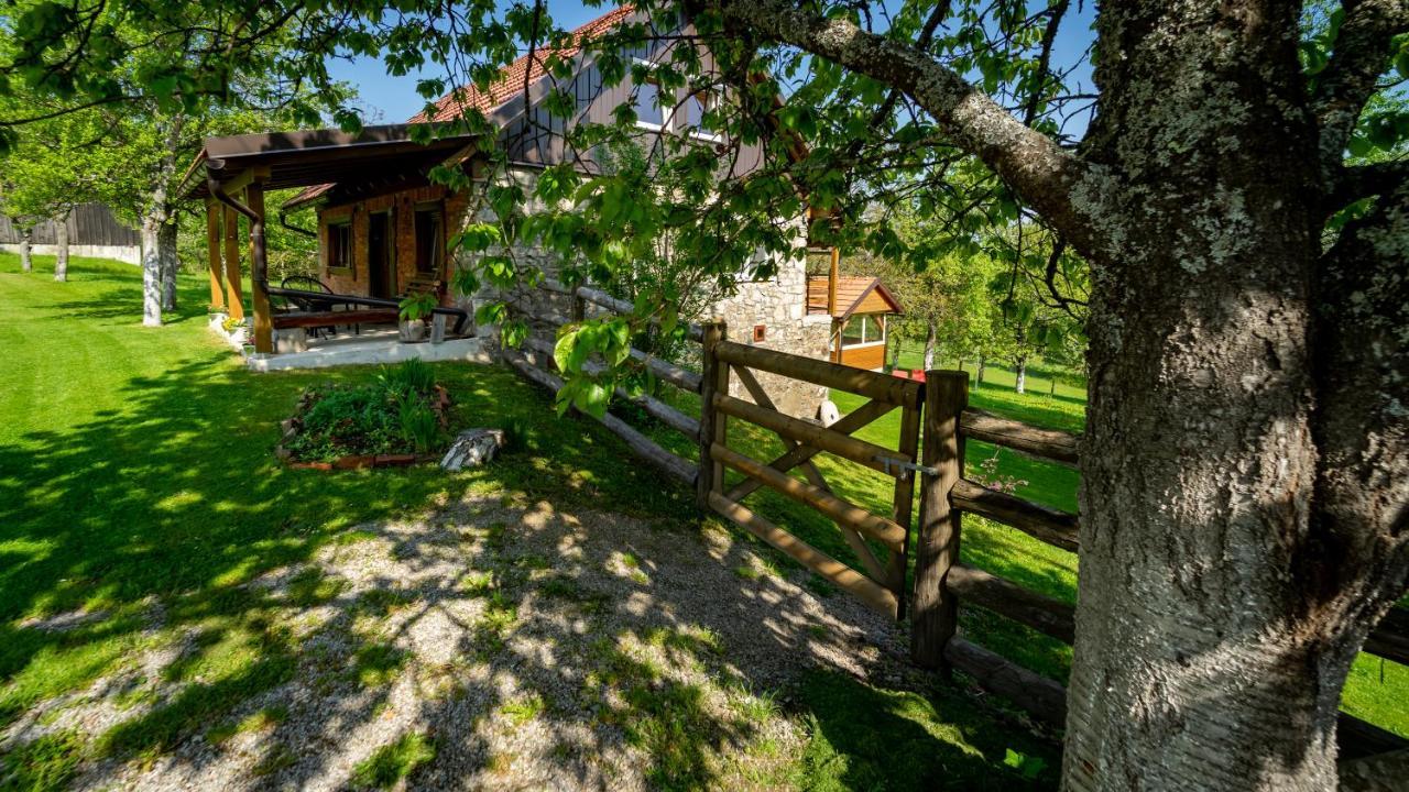 Holiday Home "Sleme" With Jacuzzi, Big Garden And Arbor With Fireplace Skrad Εξωτερικό φωτογραφία