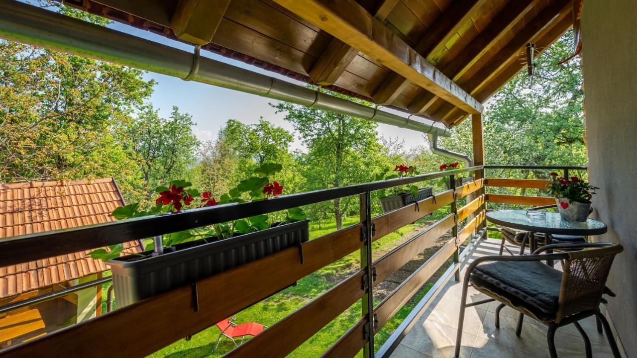 Holiday Home "Sleme" With Jacuzzi, Big Garden And Arbor With Fireplace Skrad Εξωτερικό φωτογραφία